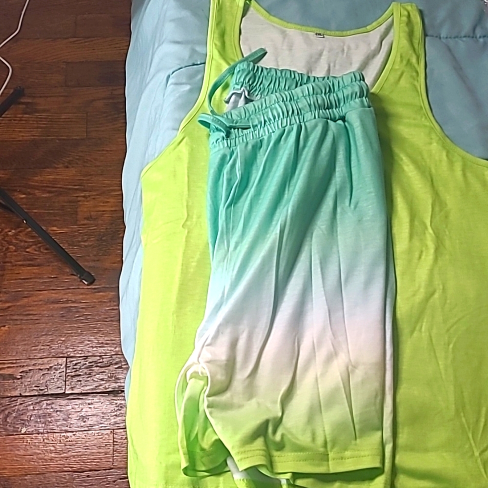 2pc. Short set